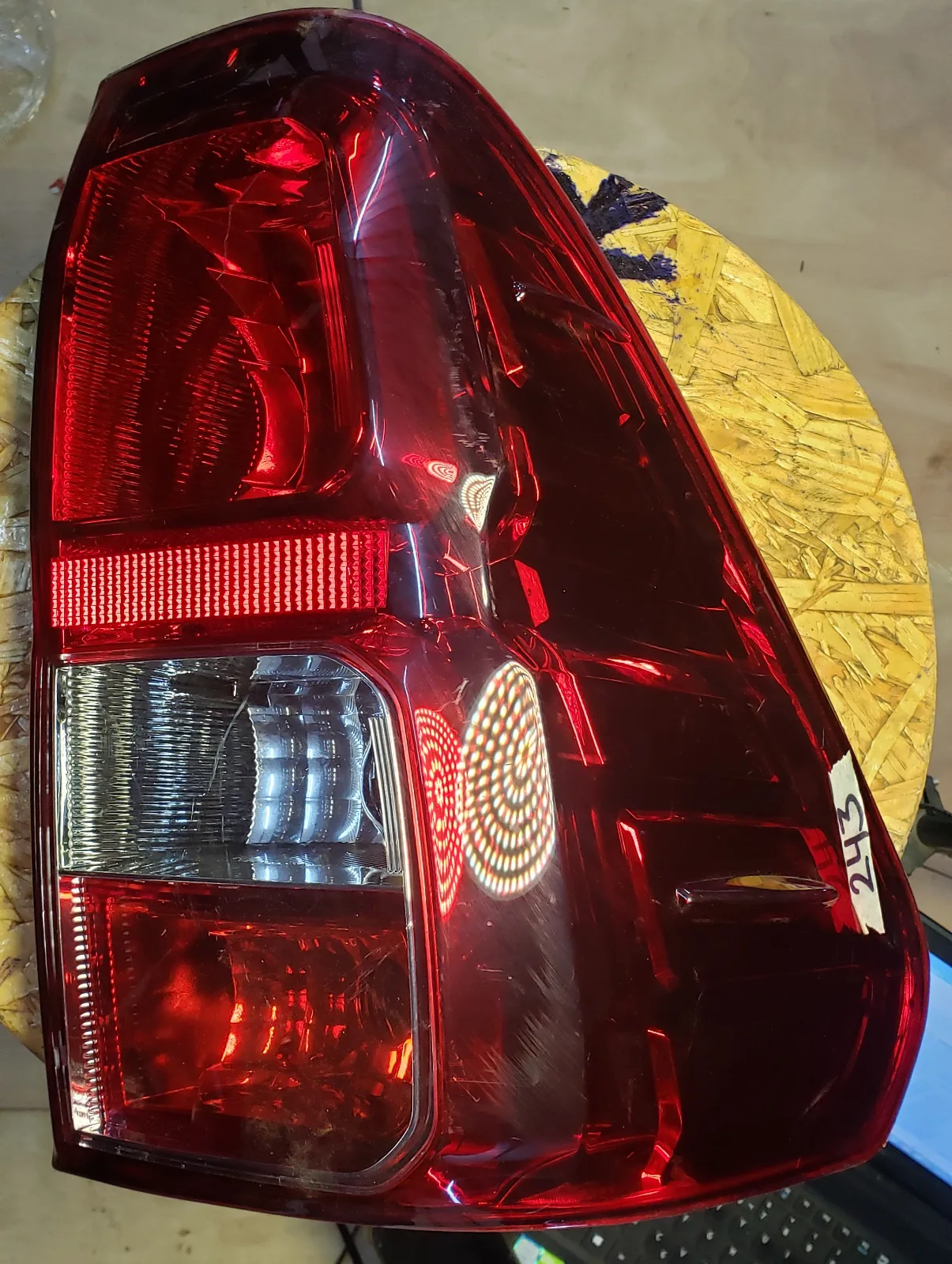 Faro Trasero Toyota Hilux 2015–2020 RH