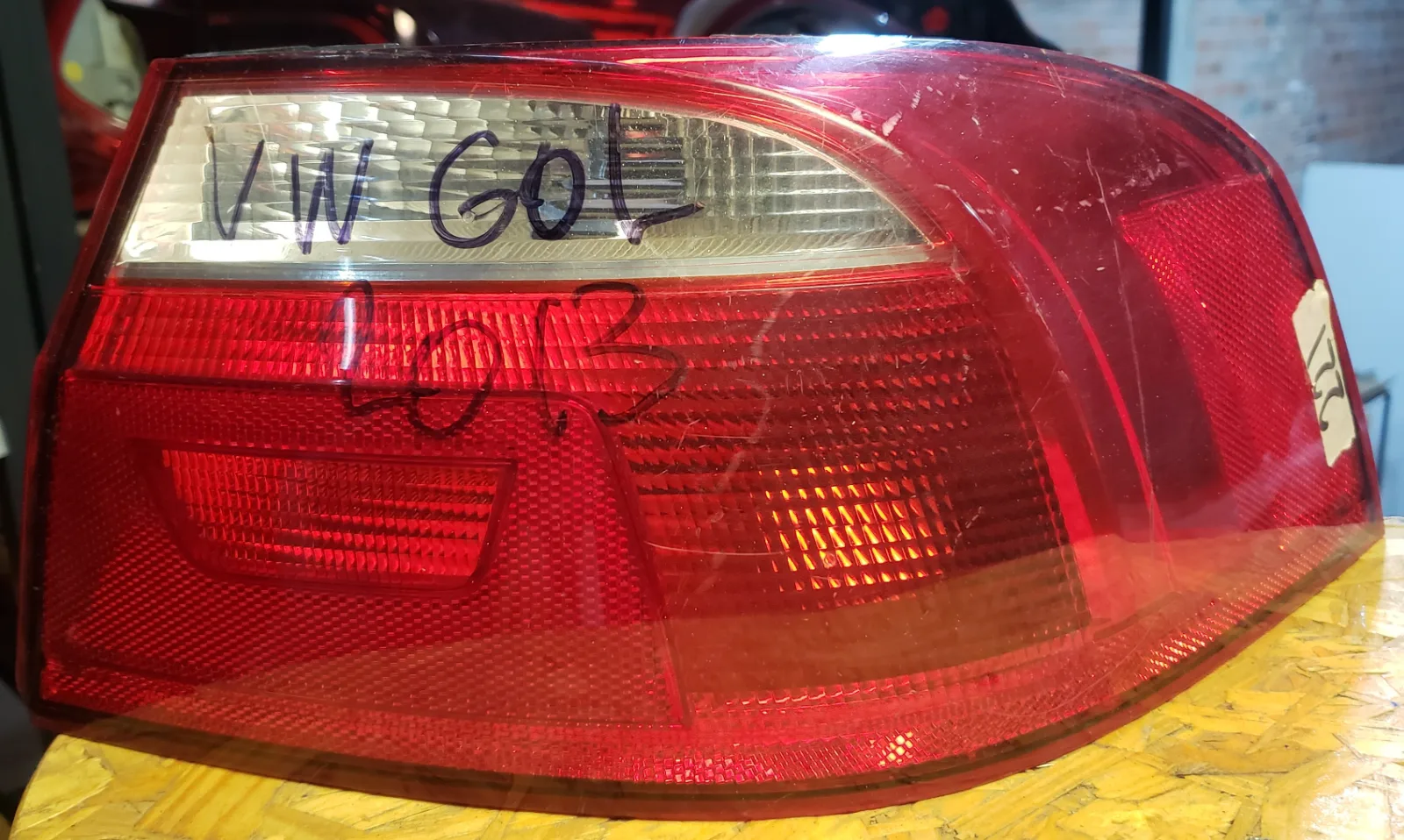 Faro Delantero VW Voyage 2013–2023 RH