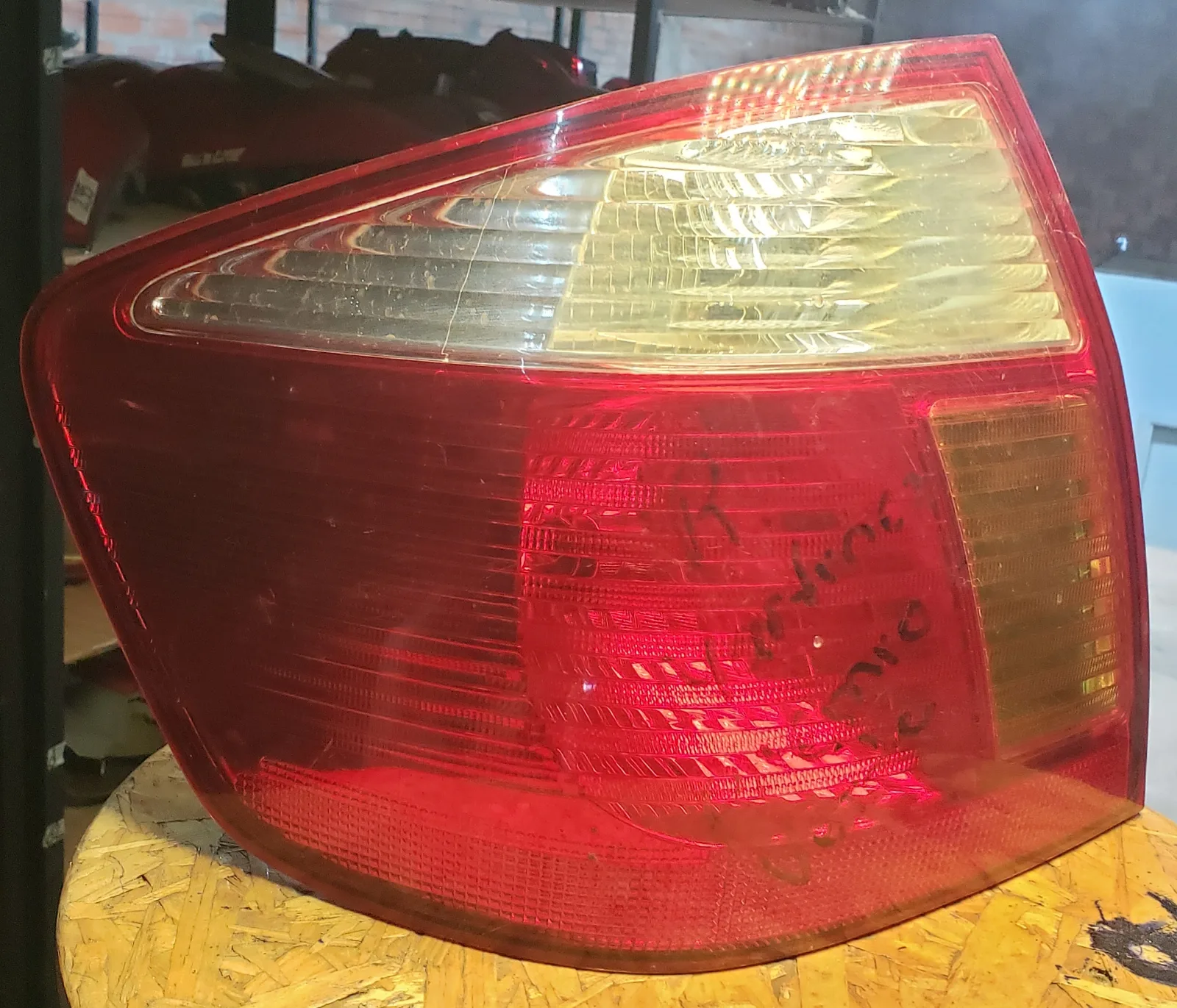 Faro Trasero Toyota Premio LH