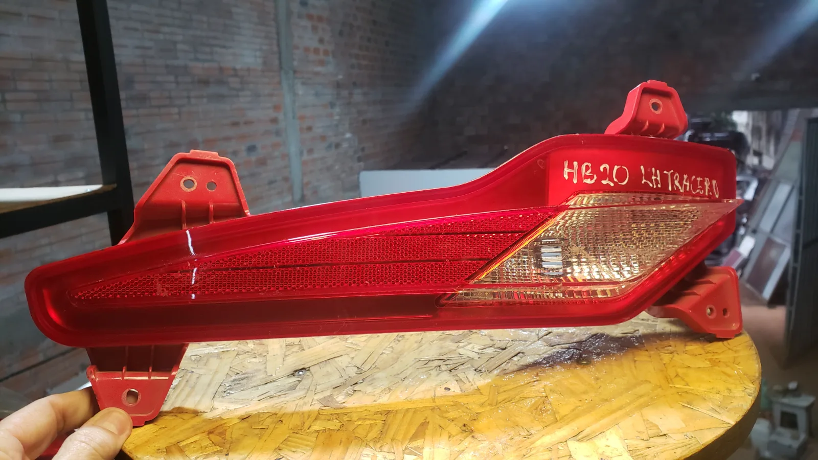 Faro Retroceso Hyundai HB20 2020–2022 LH