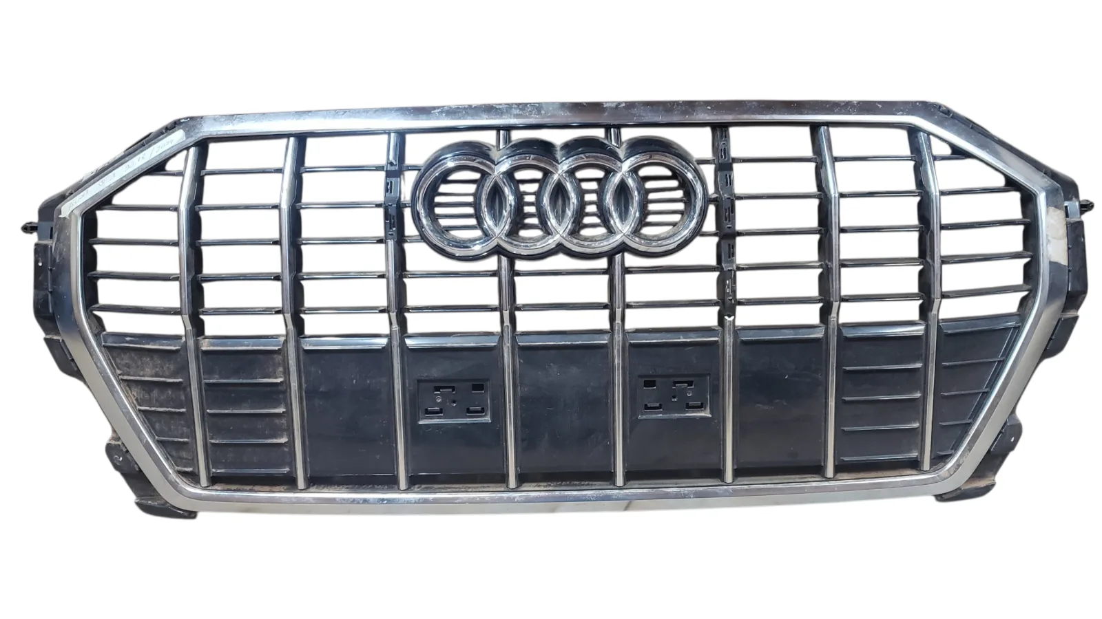 Rejilla Audi Q3 2019–2025 Frontal